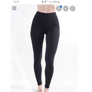 P'tula Taylor Leggings in BLACK in 28in Inseam